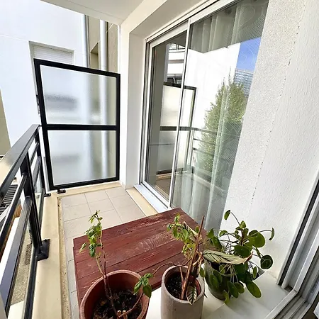With Balcony Near Train Station Apartman Nantes